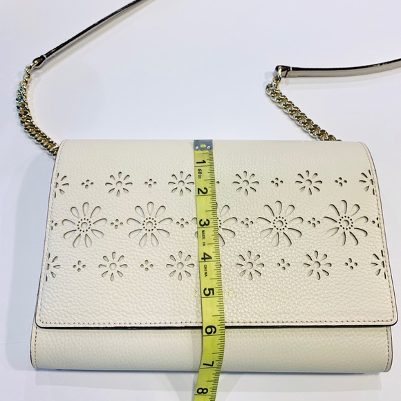 Kate Spade Cream Laser-cut Crossbody Bag🍃 - Picture 3 of 8